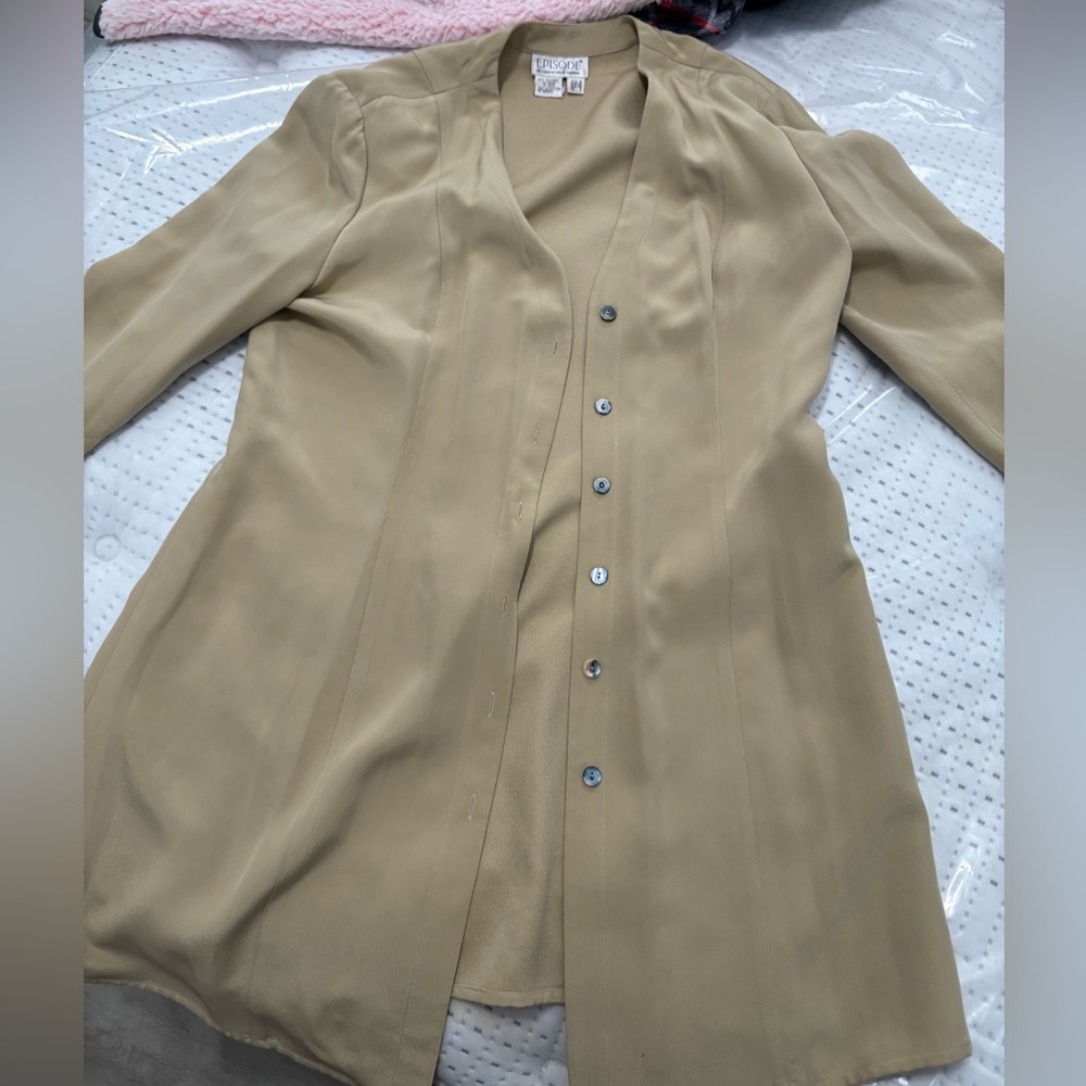 Women’s button down tunic